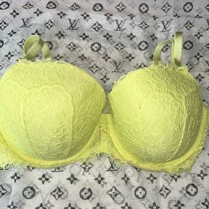 Victoria’s Secret bra